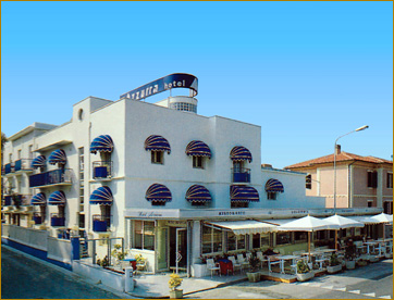 194201614512azzurra_hotel_esterno