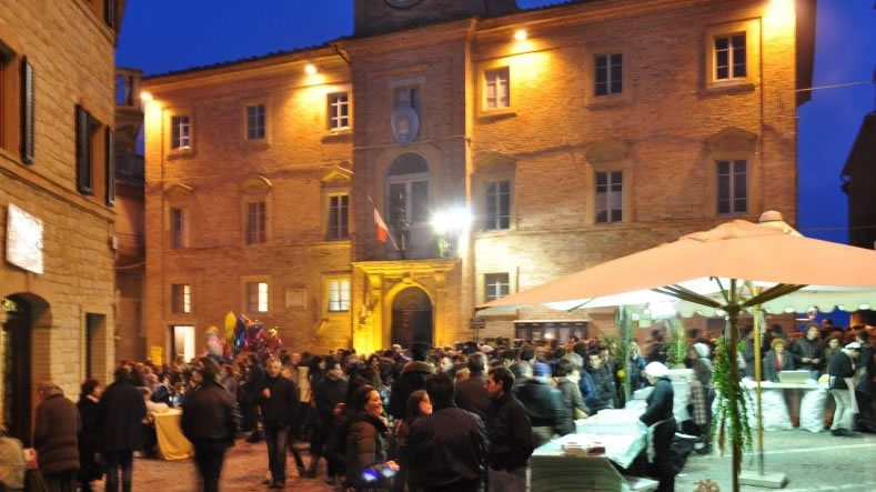 Castagnata in Piazza 2018 – Penna San Giovanni (MC)
