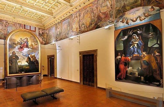 Pinacoteca_interieur