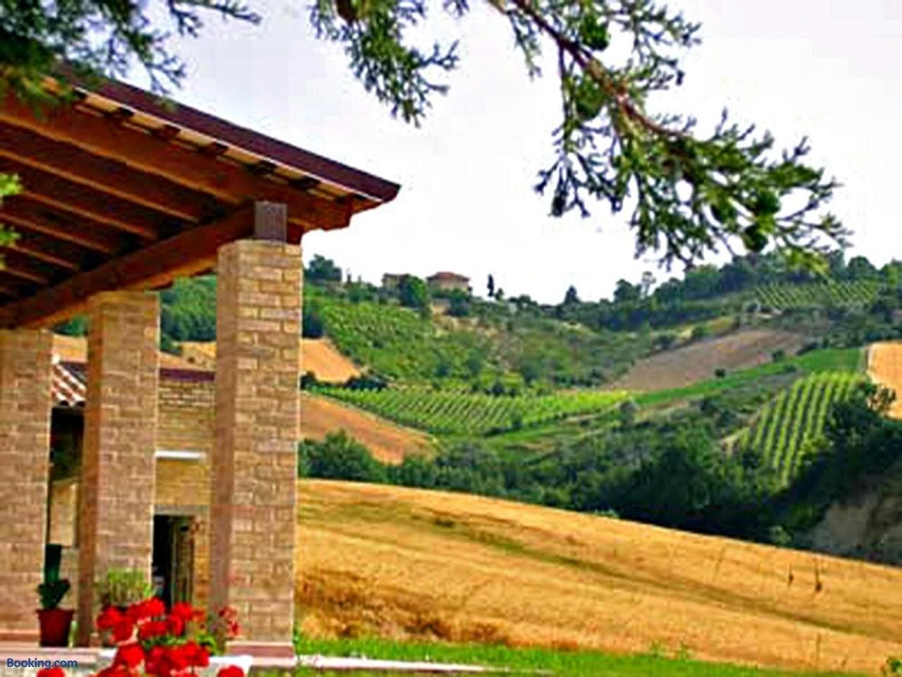 marchetravelling-strutture-interno-agriturismo-la-cicala-carassai-ascoli-piceno-00