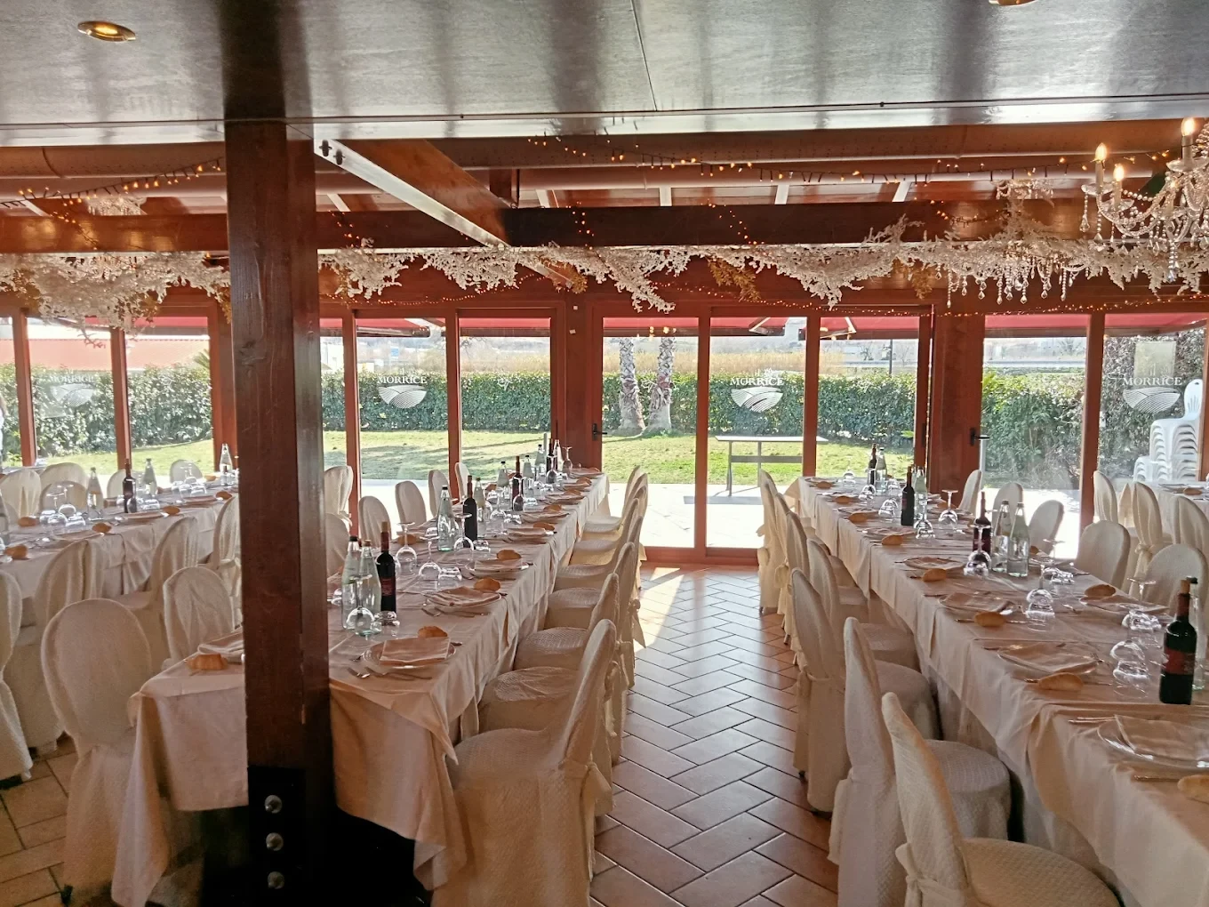 marchetravelling-strutture-interno-ristorante-il-morrice-spinetoli-00