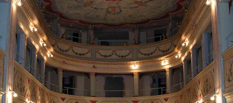 Teatro_Apollo-Mondavio-Vista_dei_palchi